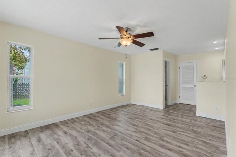 Villa ou maison à vendre à New Port Richey, Floride: 3 chambres, 203.27 m2 № 2149818 - photo 25