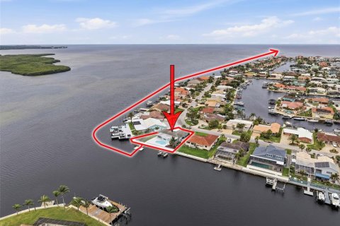 Villa ou maison à New Port Richey, Floride 3 chambres, 203.27 m2 № 2149818