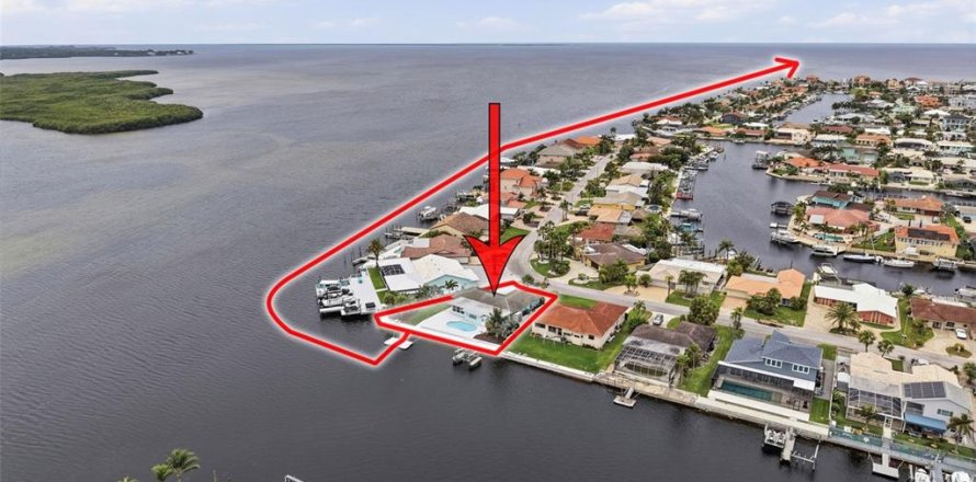 Villa ou maison à New Port Richey, Floride 3 chambres, 203.27 m2 № 2149818