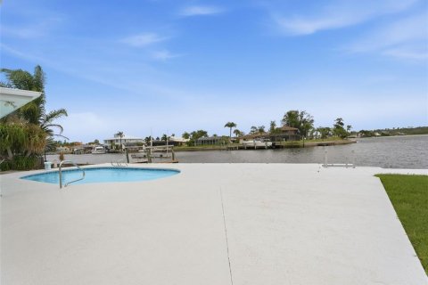 Villa ou maison à vendre à New Port Richey, Floride: 3 chambres, 203.27 m2 № 2149818 - photo 29