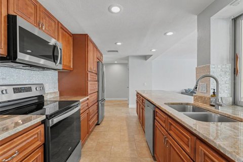 Villa ou maison à vendre à New Port Richey, Floride: 3 chambres, 203.27 m2 № 2149818 - photo 10