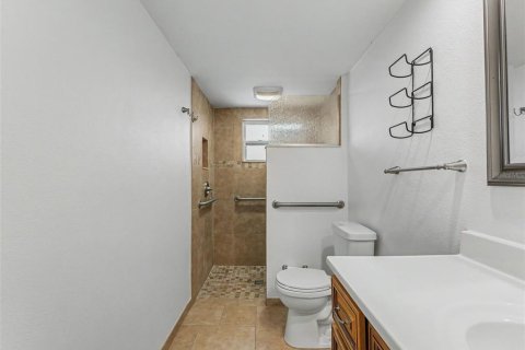 Villa ou maison à vendre à New Port Richey, Floride: 3 chambres, 203.27 m2 № 2149818 - photo 17