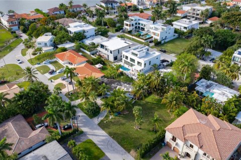 Купить виллу или дом в Санни-Айлс-Бич, Флорида 3 спальни, 151.62м2, № 2044609 - фото 4