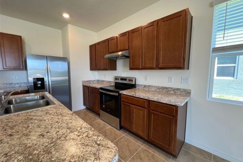 Townhouse in Davenport, Florida 3 bedrooms, 168.15 sq.m. № 1881064 - photo 5