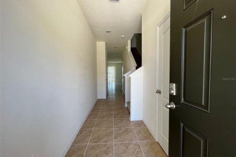 Townhouse in Davenport, Florida 3 bedrooms, 168.15 sq.m. № 1881064 - photo 2