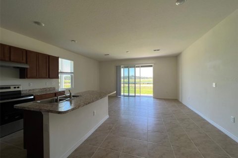 Townhouse in Davenport, Florida 3 bedrooms, 168.15 sq.m. № 1881064 - photo 8