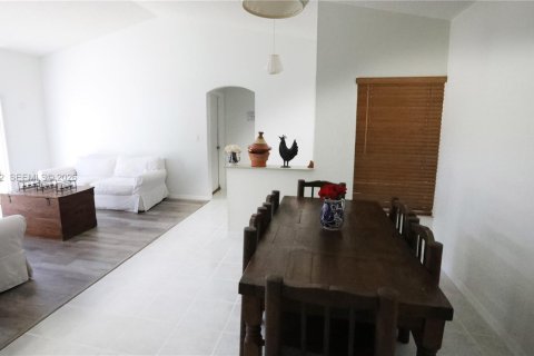 Купить виллу или дом в Мирамар, Флорида 4 спальни, № 2028205 - фото 10