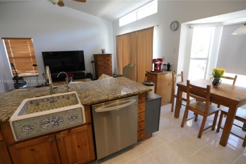 Купить виллу или дом в Мирамар, Флорида 4 спальни, № 2028205 - фото 14