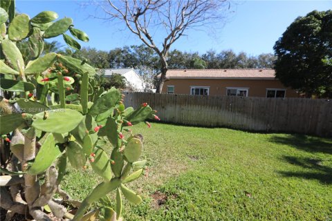 Купить виллу или дом в Мирамар, Флорида 4 спальни, № 2028205 - фото 27