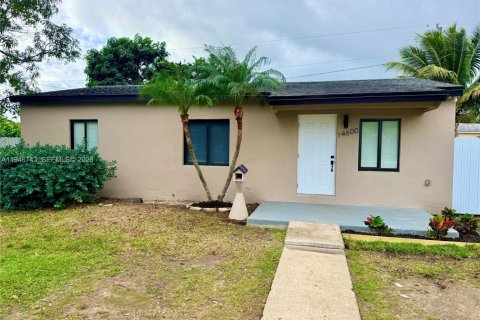 Casa en Miami, Florida 4 dormitorios, 86.96 m2 № 2003128