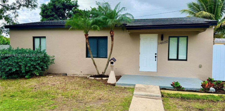 Casa en Miami, Florida 4 dormitorios, 86.96 m2 № 2003128