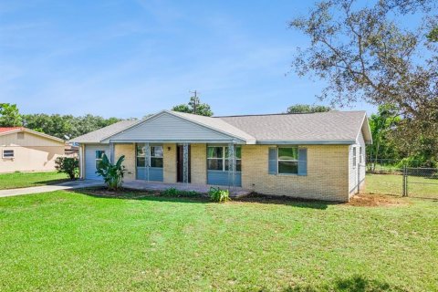 Casa en venta en Lake Wales, Florida, 4 dormitorios, 153.57 m2 № 2386200 - foto 2