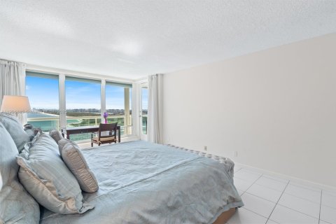 Снять в аренду кондоминиум в Форт-Лодердейл, Флорида 1 спальня, 103.03м2, № 1965801 - фото 13