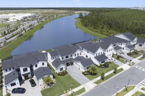 Villa ou maison à vendre à Orlando, Floride: 6 chambres, 460.24 m2 № 1815225 - photo 7