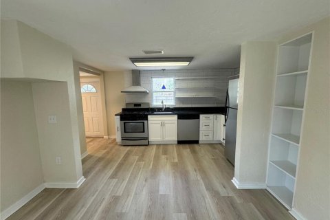 Casa en alquiler en Gainesville, Florida, 3 dormitorios, 188.03 m2 № 1840058 - foto 3