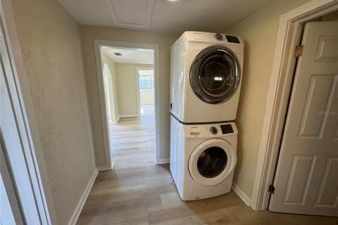 Casa en alquiler en Gainesville, Florida, 3 dormitorios, 188.03 m2 № 1840058 - foto 7