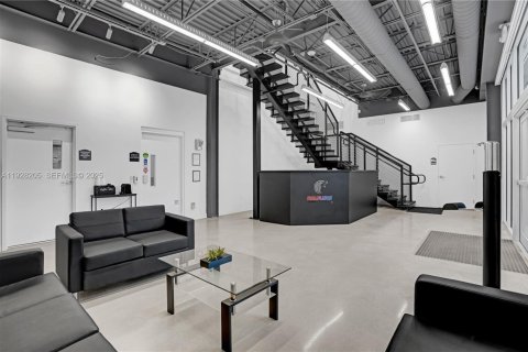 Купить коммерческую недвижимость в Сент-Луси, Флорида № 1988468 - фото 9