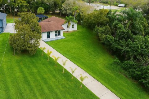 Casa en venta en Lutz, Florida, 8 dormitorios, 401.99 m2 № 1602375 - foto 3