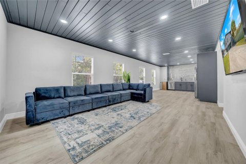Casa en venta en Lutz, Florida, 8 dormitorios, 401.99 m2 № 1602375 - foto 30