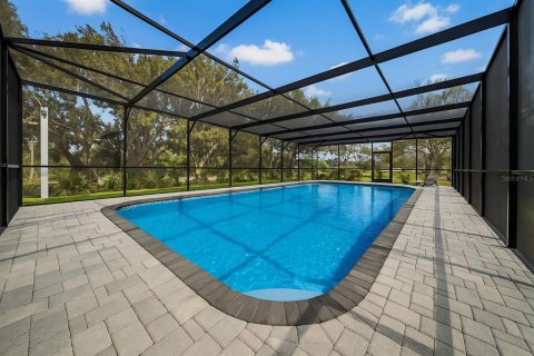 Casa en venta en Lutz, Florida, 8 dormitorios, 401.99 m2 № 1602375 - foto 4
