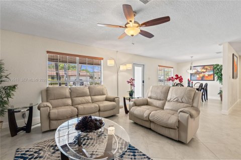 Купить виллу или дом в Санрайз, Флорида 3 спальни, 141.58м2, № 2043637 - фото 4