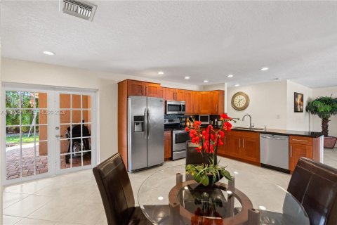 Купить виллу или дом в Санрайз, Флорида 3 спальни, 141.58м2, № 2043637 - фото 6