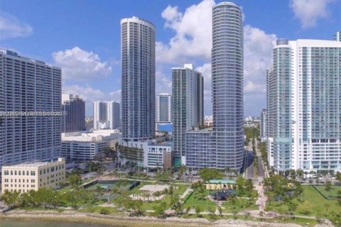 Condo in Miami, Florida, 1 bedroom  № 2006956