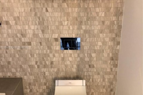 Condominio en venta en Miami, Florida, 2 dormitorios, 119.01 m2 № 1936252 - foto 9
