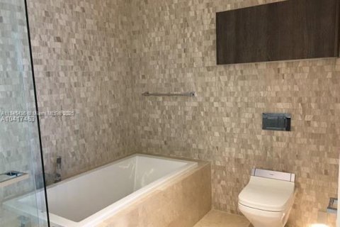 Condominio en venta en Miami, Florida, 2 dormitorios, 119.01 m2 № 1936252 - foto 3