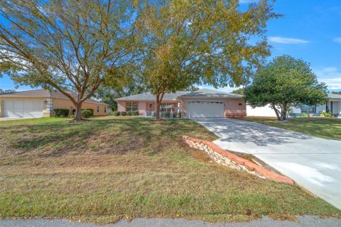 House in Ocala, Florida 3 bedrooms, 173.08 sq.m. № 1514944 - photo 1