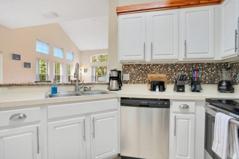 Townhouse in Kissimmee, Florida 4 bedrooms, 152.82 sq.m. № 1717890 - photo 11