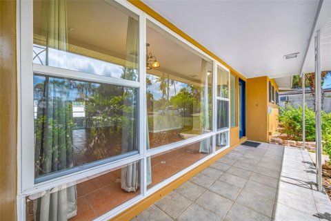 Villa ou maison à louer à Saint Petersburg, Floride: 2 chambres, 112.6 m2 № 2096042 - photo 4