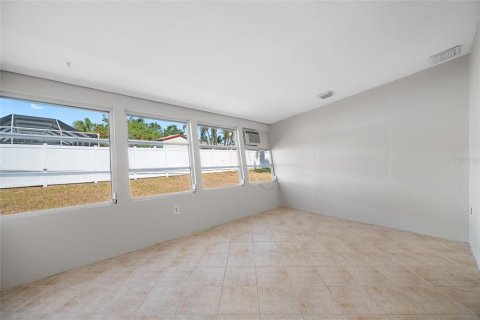 Villa ou maison à louer à Saint Petersburg, Floride: 2 chambres, 112.6 m2 № 2096042 - photo 25