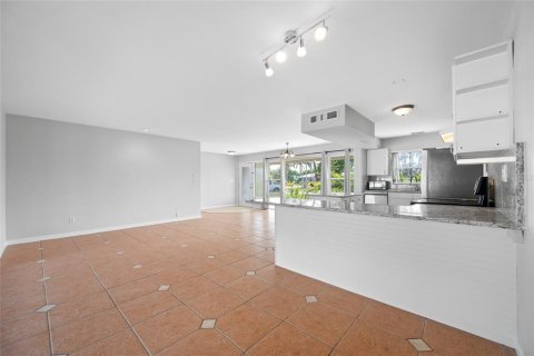 Villa ou maison à louer à Saint Petersburg, Floride: 2 chambres, 112.6 m2 № 2096042 - photo 20