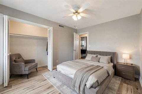 Villa ou maison à louer à Saint Petersburg, Floride: 2 chambres, 112.6 m2 № 2096042 - photo 8