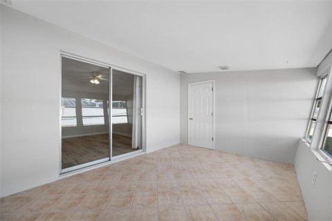 Villa ou maison à louer à Saint Petersburg, Floride: 2 chambres, 112.6 m2 № 2096042 - photo 28