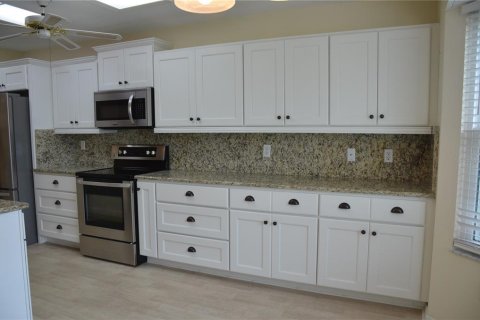 House in Ocala, Florida 2 bedrooms, 159.88 sq.m. № 1519289 - photo 17