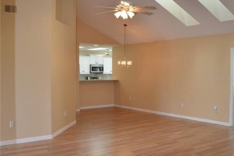 House in Ocala, Florida 2 bedrooms, 159.88 sq.m. № 1519289 - photo 11
