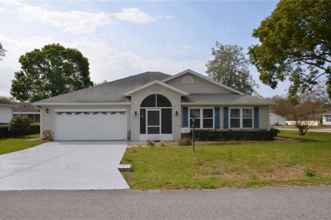 House in Ocala, Florida 2 bedrooms, 159.88 sq.m. № 1519289 - photo 1