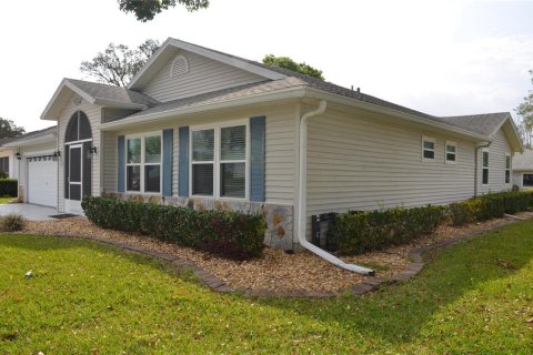 House in Ocala, Florida 2 bedrooms, 159.88 sq.m. № 1519289 - photo 4