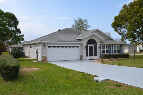House in Ocala, Florida 2 bedrooms, 159.88 sq.m. № 1519289 - photo 2