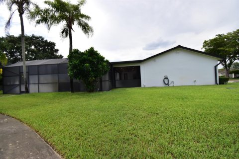 House in Cooper City, Florida 3 bedrooms, 182.83 sq.m. № 2190297 - photo 10