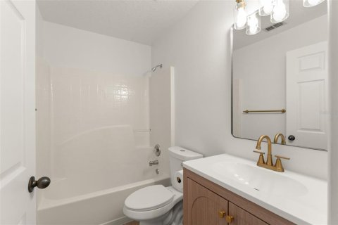 Villa ou maison à louer à Orlando, Floride: 4 chambres, 177.72 m2 № 2387551 - photo 11