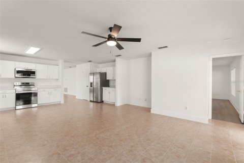 Villa ou maison à louer à Orlando, Floride: 4 chambres, 177.72 m2 № 2387551 - photo 23