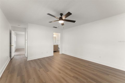 Villa ou maison à louer à Orlando, Floride: 4 chambres, 177.72 m2 № 2387551 - photo 25