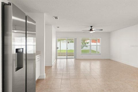 Villa ou maison à louer à Orlando, Floride: 4 chambres, 177.72 m2 № 2387551 - photo 17