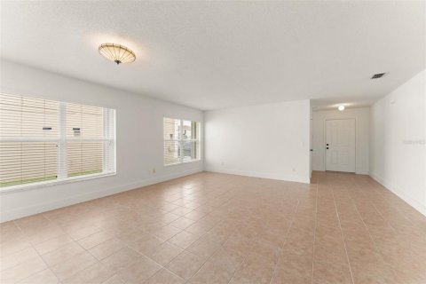 Villa ou maison à louer à Orlando, Floride: 4 chambres, 177.72 m2 № 2387551 - photo 9