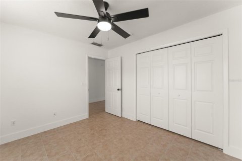 Villa ou maison à louer à Orlando, Floride: 4 chambres, 177.72 m2 № 2387551 - photo 5