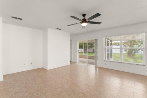 Villa ou maison à louer à Orlando, Floride: 4 chambres, 177.72 m2 № 2387551 - photo 21