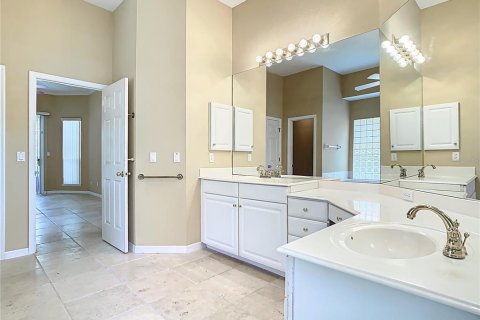 House in Orlando, Florida 4 bedrooms, 294.69 sq.m. № 1648244 - photo 23